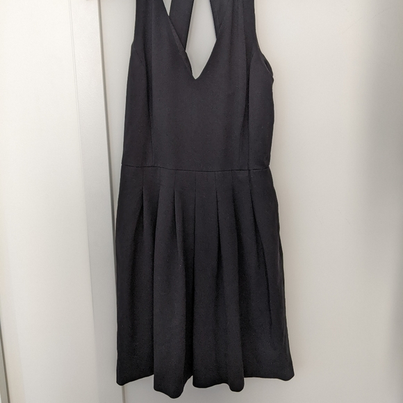 Banana Republic Little Black Dress - Picture 5 of 6